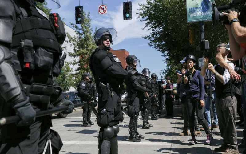  PORTLAND, OREGON POLICE CHIEF CALLS IT QUITS AS THE CITY REMAINS IN FREEFALL