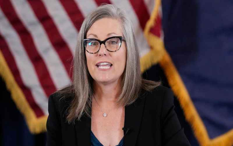  Arizona AG Agrees to Launch Investigation Into Allegations of ‘Pay to Play’ by Gov