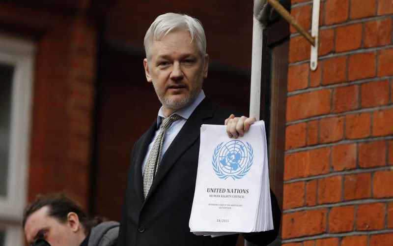  Mike Pence Gets Ratio’d After Controversial Statement About Julian Assange Being Set Free