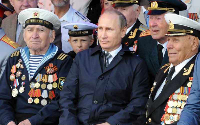  A Russian Submarine and Frigate Visit Havana Now Let the Panic Begin