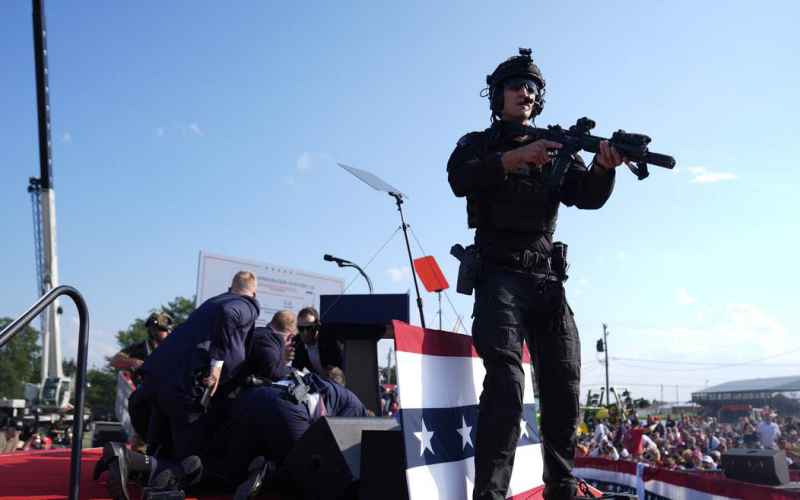  Grassley Shares Incredible Bodycam Footage From Roof Where Shooter Perched at Trump Rally