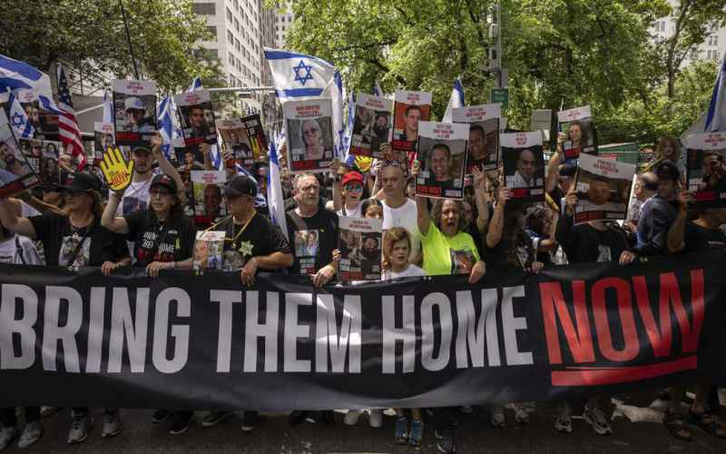  Native New Yorker Now Living in Israel to Jews in NY and LA: Get Out, You’re Not Safe