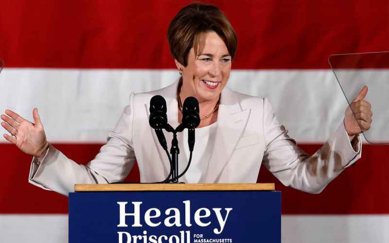  Massachusetts Governor: Biden Should ‘Carefully Evaluate’ His Bid for a Second Term