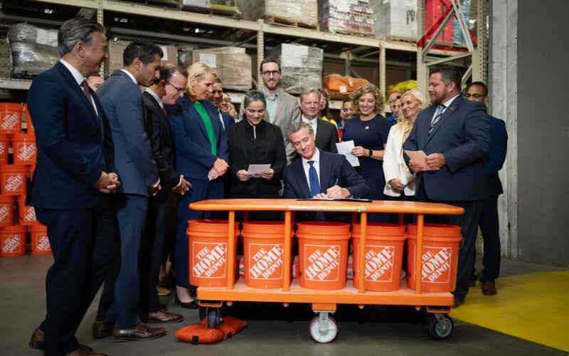 California Passes Retail Crime, Property Theft Package