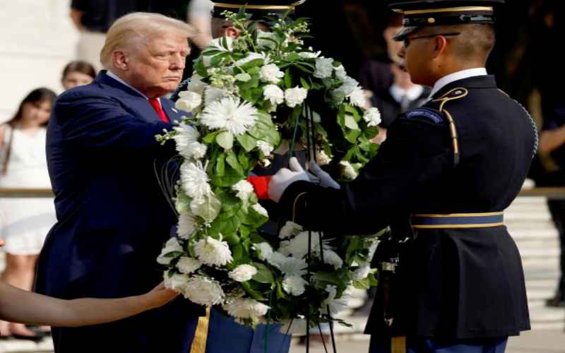  Dems Demand Army Rebuke Trump Over Arlington Spat