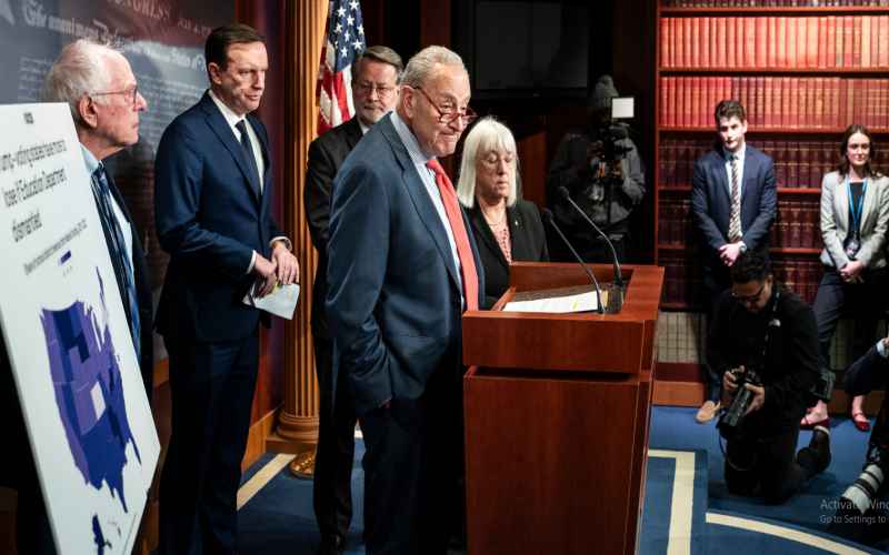 Shutdown Looms as Senate Democrats Plan to Reject GOP Bill