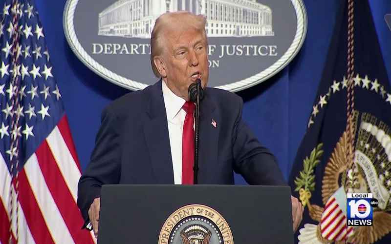  Trump Vows to ‘Expel Rogue Actors’ in Political Speech at DOJ