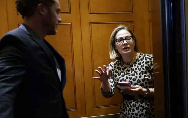  Lawmakers Trade Jabs Over Spending Bill Vote