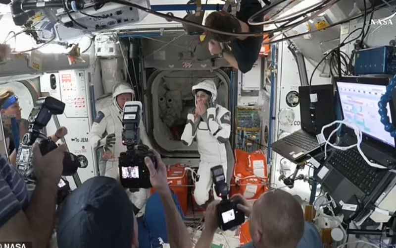  Stranded Astronauts Finally Coming Home After Elon Musk Rescues Them From 286-Day