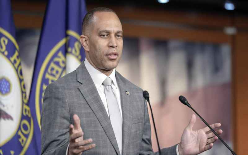  Irony Alert Hakeem Jeffries Furious Over Greg Abbott ‘Slow Walking’ an Election Guess