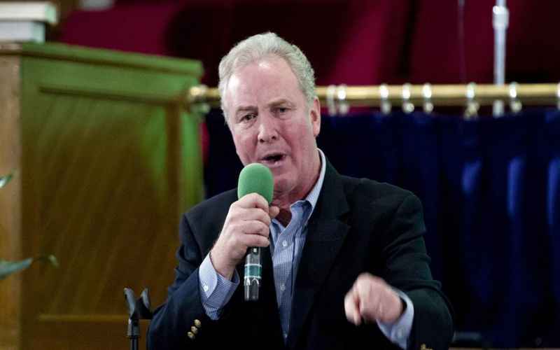  Dem Senator Threatens to Storm CECOT to ‘Rescue’ Illegal, but Didn’t Have