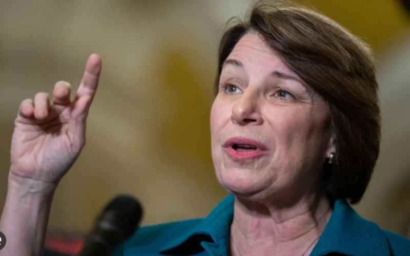  Amy Klobuchar Called Out for Hypocrisy After Defending Judge Who Allegedly