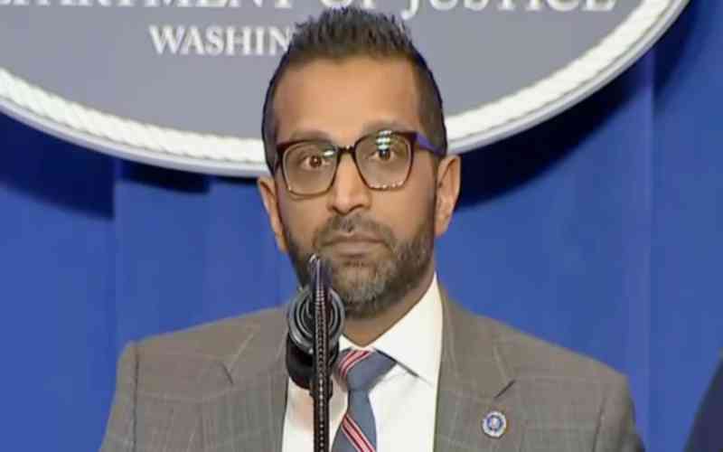  Kash Patel Celebrates Historic NHL Event Alongside Sports Legend Wayne Gretzky