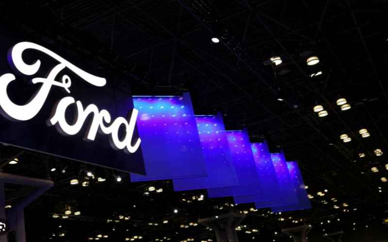  Ford Halts Shipments of Vehicles to China to Dodge Trump Tariffs Report