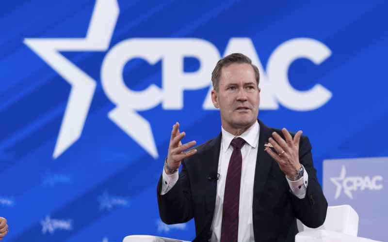  NatSec Advisor Waltz Signals Things Are Moving in the Right Direction on Deals With Russia, Ukraine