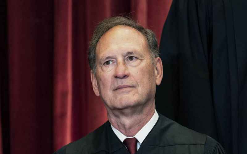  Justice Alito Uses Scorching Dissent Remind Colleagues They Have an Obligation ‘to Follow the Law’