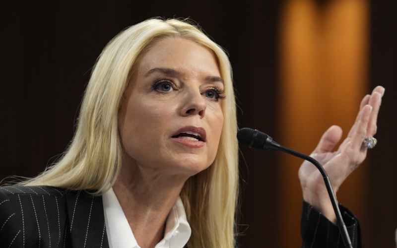  Bondi Vows to Prosecute Judges Who Obstruct Trump Admin’s Deportation Efforts
