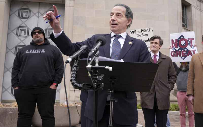  Jamie Raskin Suggests Trump Officials Could Face Arrest for Deporting Alleged MS-13 Gang Leader
