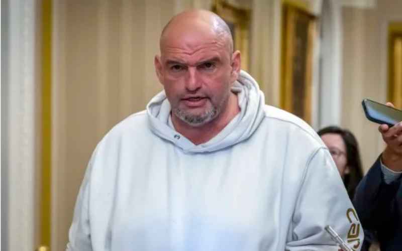  Sen. Fetterman Dismisses Piece on Mental Health Issues